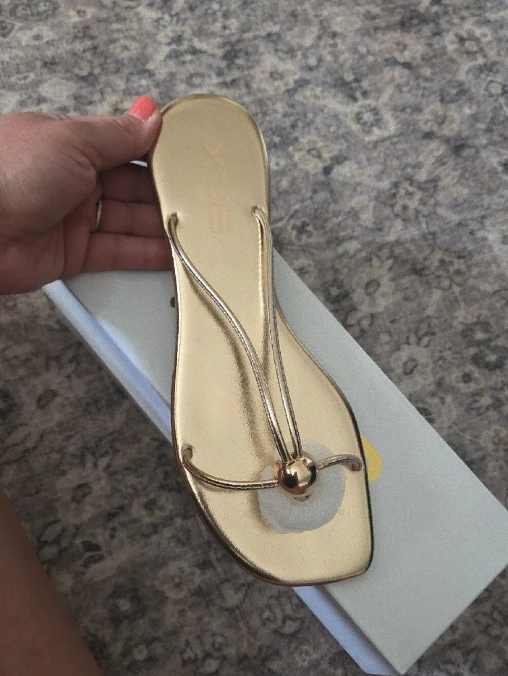 N/A stylish gold